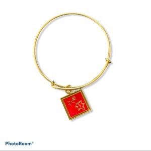 Knapp winery charm bracelet